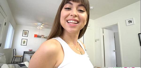  My big ass stepsister Riley Reid wanted to play house